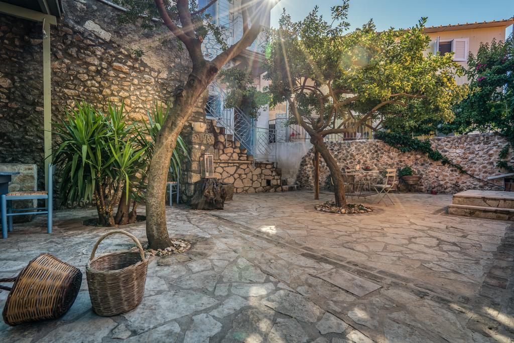 Adrieli Houses Agios Nikolaos  Exterior photo